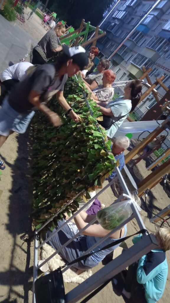 Надежда и её команда