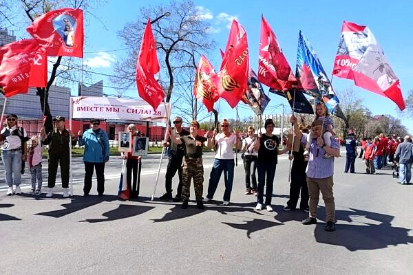 Все на парад, в колонну "Бессмертный полк"